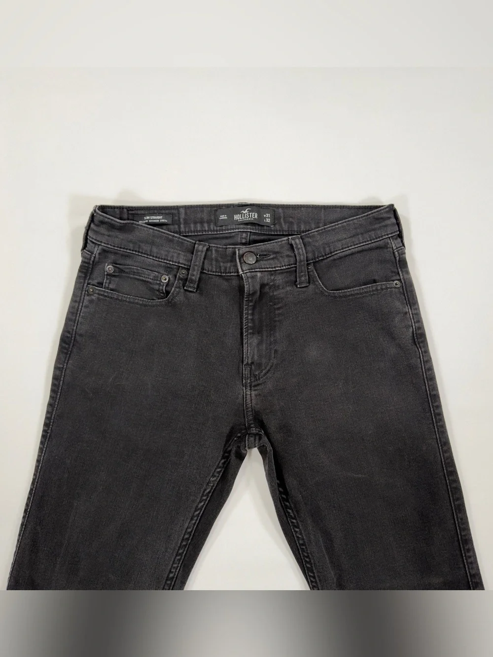 Hollister contemporary everyday